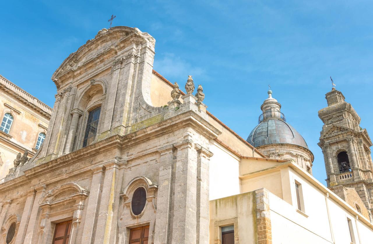 Affittacamere La Piazzetta كالتاجيروني المظهر الخارجي الصورة