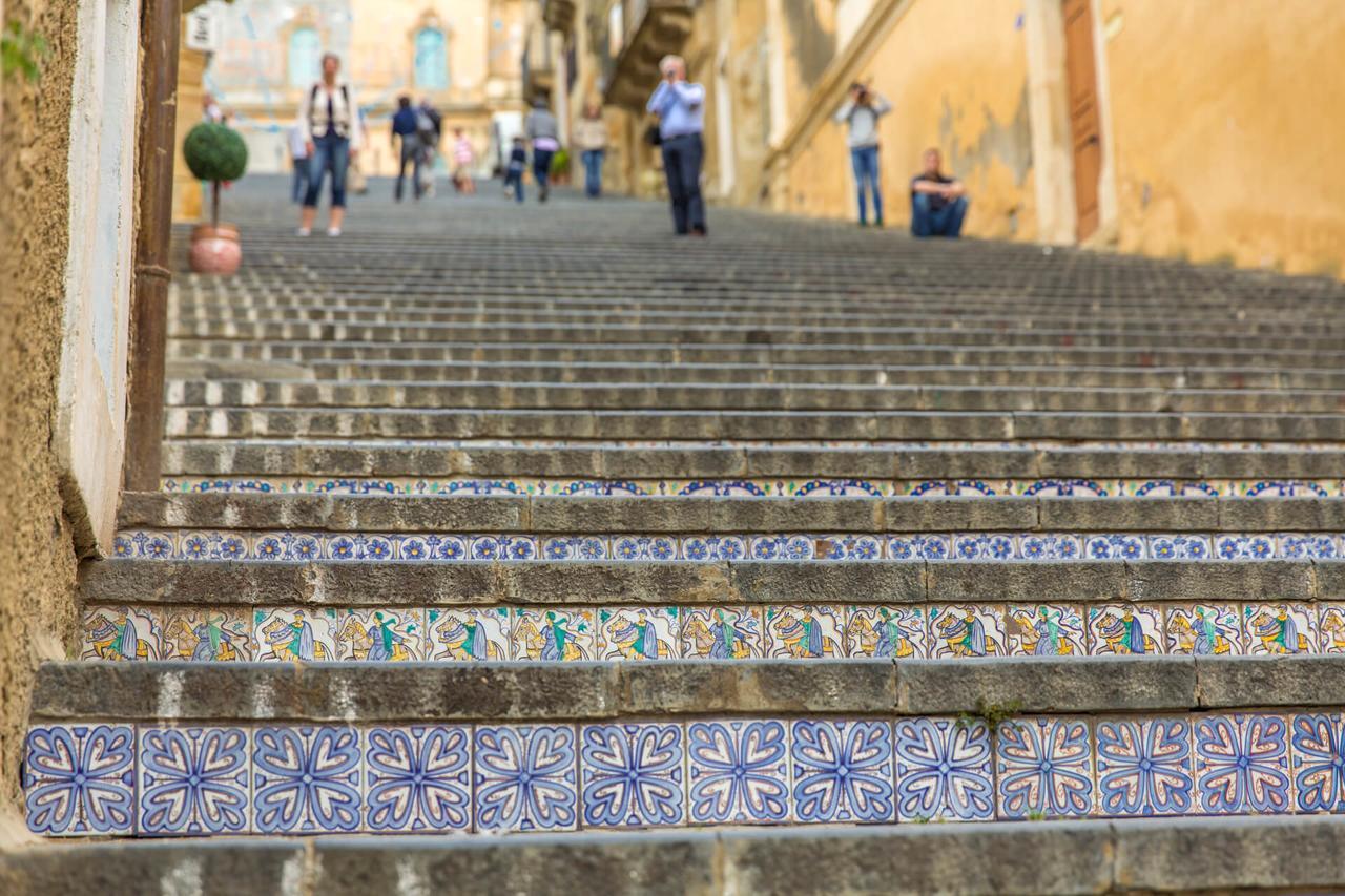 Affittacamere La Piazzetta كالتاجيروني المظهر الخارجي الصورة